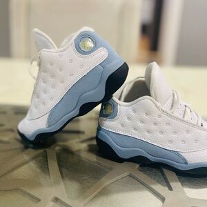 Jordan Kids Sneakers in White and Blue